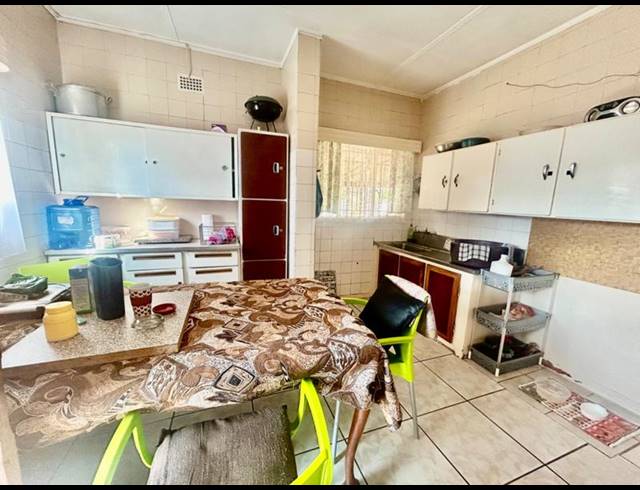 2 BEDROOM HOUSE FOR SALE IN VANDERBIJLPARK CW 2